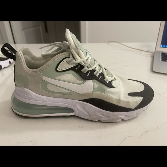 Wmns Air Max 270 React 'Spruce Aura' - Picture 11 of 13